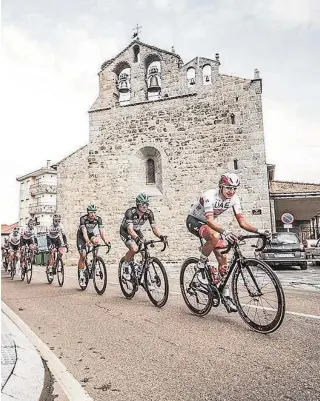  ?? LAVUELTA.COM ?? El pelotón, durante la última edición de la Vuelta a España