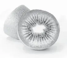  ?? Fotolia ?? Some people use kiwi fruit to get relief from canker sores.