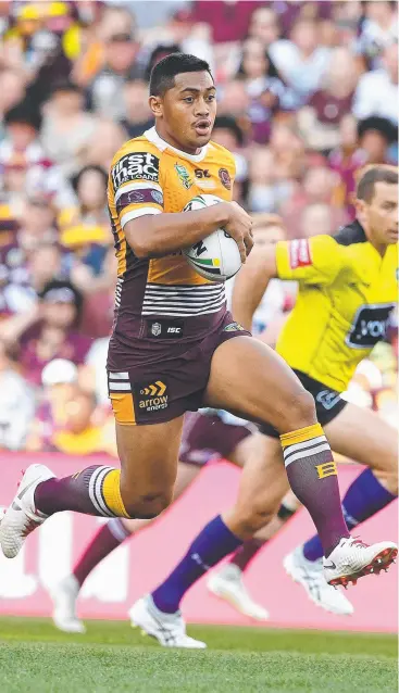  ?? Picture: AAP IMAGE ?? GAME BREAKER: Brisbane’s Anthony Milford finds himself in open space as the Broncos faced the Sea Eagles at Suncorp Stadium last weekend.