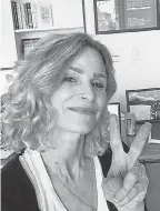  ??  ?? Kyra Sedgwick flashes a peace sign from her Los Angeles home.
KYRA SEDGWICK