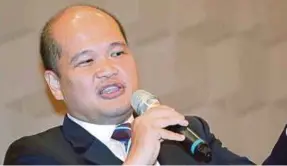  ??  ?? Oxbridge-educated Datuk Shahril Ridza Ridzuan is the new managing director of Khazanah Nasional Berhad.