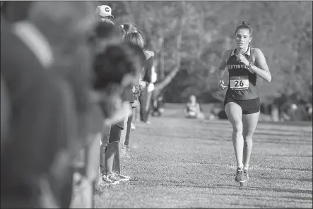  ?? NWA Democrat-Gazette/J.T. WAMPLER ?? Bentonvill­e High School’s Lainey Quandt competes Oct. 23 at the 6A-West Conference cross country meet at Rogers High School.