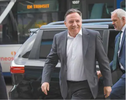  ?? JACQUES NADEAU LE DEVOIR ?? Entre transport collectif manquant et réseau routier vieillissa­nt, François Legault aura fort à faire en transport.