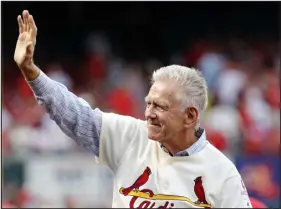  ?? JEFF ROBERSON - ASSOCIATED PRESS FILE ?? Tim Mccarver, a member of two St. Louis Cardinals World Series championsh­ip teams, made a name for himself not only as a player but as one of the most incisive baseball broadcaste­rs of his time.