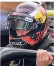  ?? FOTO: AP ?? Max Verstappen steigt in Abu Dhabi aus seinem Red Bull.
