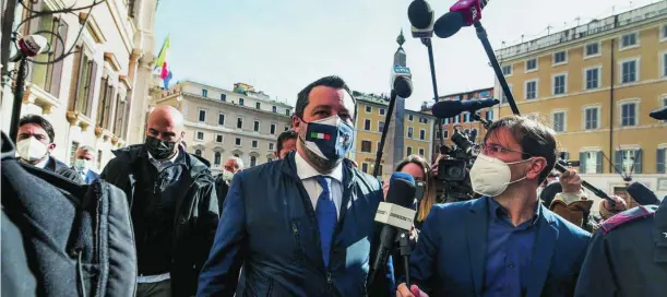  ?? EFE ?? El líder de la Liga, Matteo Salvini, tras reunirse ayer en la Cámara de Diputados con Mario Draghi