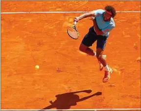  ??  ?? A Lyon, Jo-Wilfried Tsonga a gagné son premier tournoi sur terre battue.