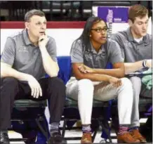  ?? KYLE FRANKO — TRENTONIAN FILE PHOTO ?? Trenton Catholic head coach Bob Fusik, left, has his team off to an undefeated start.