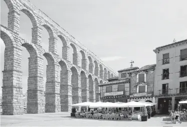  ??  ?? Roman Emperor Trajan’s engineers built this 14.5-kilometre aqueduct in Segovia.