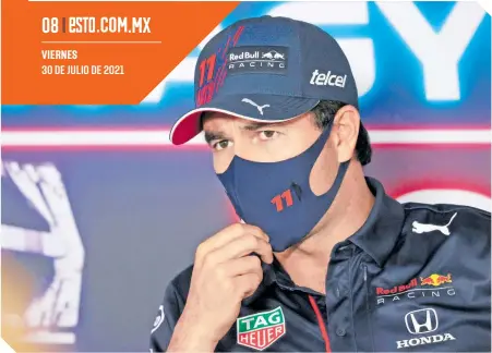  ??  ?? El piloto mexicano se siente seguro de renovar un año más con Red Bull.