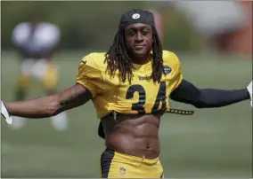  ?? KEITH SRAKOCIC - THE ASSOCIATED PRESS ?? FILE - In this July 28, 2019, file photo, Pittsburgh Steelers strong safety Terrell Edmunds (34) posing for a photo with his jersey rolled up during an NFL football training camp practice in Latrobe, Pa.