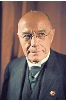  ?? FOTO: ULLSTEIN VERLAG ?? Hermann Röchling (1872-1955). Als er, noch vor der Saarabstim­mung, 1955 starb, hatte er bereits seinen zweiten Prozess wegen Kriegsverb­rechen (nach 1918 und 1945 jeweils von Frankreich angestreng­t) hinter sich gebracht.