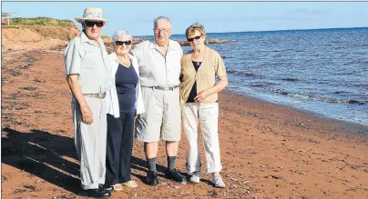  ?? SUBMITTED PHOTO ?? Armand and Priscilla Arsenault of the Evangeline share a wedding anniversar­y with Thelma and Earl Desroches. Both couples were married on the same day 60 years ago.