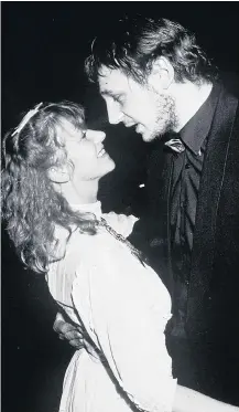  ??  ?? Dame Helen and Liam Neeson were lovebirds in 1980s