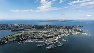  ??  ?? Auckland Seaplanes’ scenic flights takes travellers over New Zealand’s North Shore beaches.