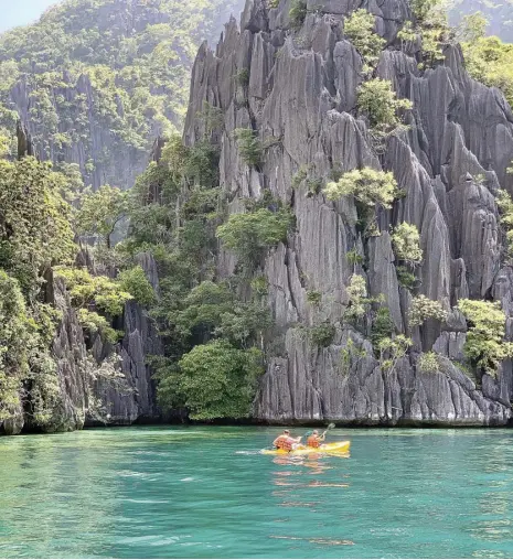 THE FUNNY LION EL NIDO, FILIPINAS/PALAWAN: 1.028 fotos, comparação