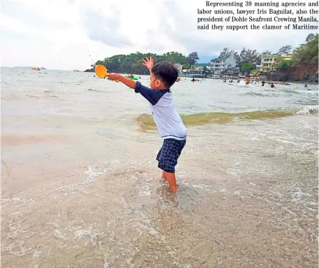  ?? PHOTOGRAPH BY JONAS REYES FOR THE DAILY TRIBUNE ?? Carefree In this child’s eyes, everything is right in this world as he plays in an Olongapo City beach resort that is sorely missing tourists.