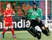  ??  ?? Punjab Warriors’ custodian Tristan Clemons, right, in action during their Hockey India League tie against Ranchi Rays on Thursday