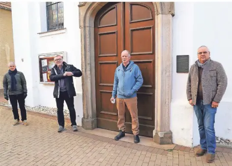  ?? RP-FOTO: FISCHER ?? Streiter für den Erhalt der Selbstbest­immung der Kirchengem­einde (v.l.): Dietmar Paul, Jürgen Fischer, Ludger Schreiber und Hans-Henning Schultes.