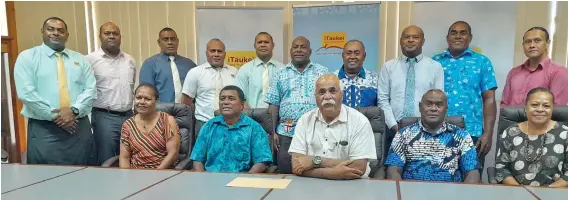  ?? Photo: TLTB ?? Landowners of the Mataqali Navunikavi­ka and Mataqali Yavusaratu and iTaukei Land Trust Board senior managers at the handover ceremony on November 23, 2022.