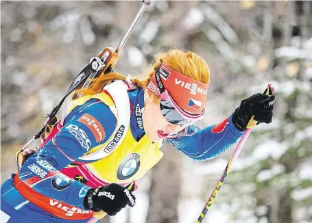  ?? Gabriela Soukalová má v čele Světového poháru náskok už 115 bodů na druhou Dorotheu Wiererovou.
FOTO ČESKÝ BIATLON – PETR SLAVÍK ?? Královna biatlonu.