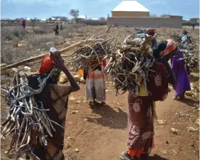  ?? TONY KARUMBA|AFP ?? Sul-sudaneses que fogem da nação mais jovem do mundo precisam de ajuda humanitári­a