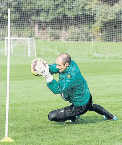  ?? FOTO: MD ?? Mikel Saizar llega al Burgos para disputar su octava temporada en la categoría de bronce del futbol español