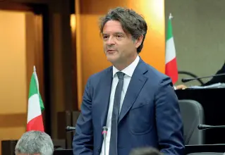  ??  ?? Il consiglier­e regionale del Pd, Fabiano Amati, leader dell’associazio­n e interparti­tica denominata «C-entra il futuro»