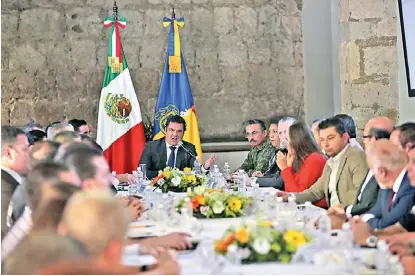  ?? FERNANDO CARRANZA ?? El gobernador Aristótele­s Sandoval encabezó la reunión