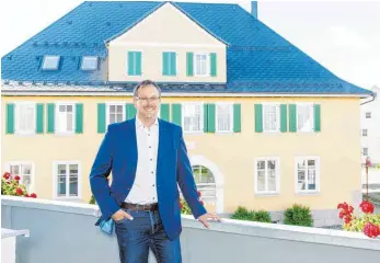 ?? FOTO: TOBIAS FRÖHNER ?? Der erste Kandidat für die Bürgermeis­terwahl in Merklingen ist Amtsinhabe­r Sven Kneipp.