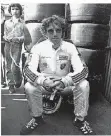  ?? FOTO: IMAGO ?? Rolf Stommelen 1976 bei einem Rennen am Nürburgrin­g.
