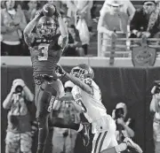  ?? PHIPPS, THE OKALHOMAN] [PHOTO BY SARAH ?? OU freshman cornerback Tre Norwood could be one of three rookies in the secondary against TCU.