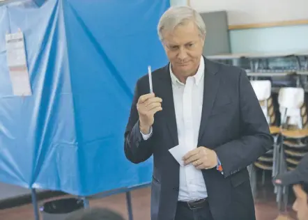  ?? / AGENCIAUNO ?? José Antonio Kast admitió la derrota de los republican­os.