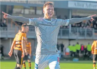  ?? Picture: Craig Brown. ?? On-loan Aberdeen forward Bruce Anderson after scoring on Saturday.