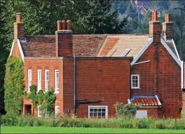  ??  ?? Luxury: Clive Schlee has a sprawling country mansion in Suffolk. Right, at the inquest