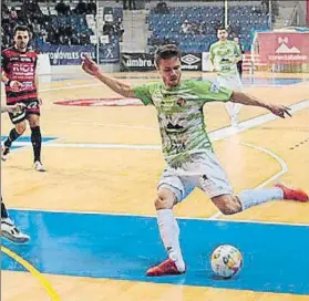  ?? FOTO: LNFS ?? Maico, de Palma Futsal, fue decisivo marcando un gol en el último minuto