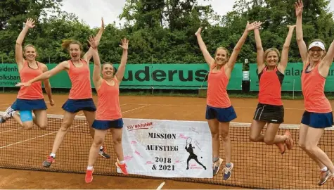  ?? Foto: H. Weber ?? Die SSV‰Damen freuen sich über ihren Aufstieg (von links): Vanessa Weber, Julia Ludewigt, Anja Kramer, Anja Kratzer, Linda Trager und Joana Weber.