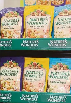  ??  ?? ANTARA produk sihat keluaran Nature’s Wonder.