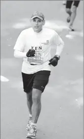  ??  ?? Chuney leaves the pounds behind
Ken Chuney Age: 42 Hometown: Stamford, Conn. Occupation: Corporate finance manager Height: 5-8 Weight in college Current weight
Loss Pounds 335 178
157 After: Ken Chuney runs in the NYC marathon, a feat he has...