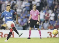  ??  ?? 0 Tavernier misses from the spot during last week’s first leg.