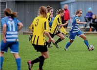  ?? PHOTO: PHILLIP ROLLO/FAIRFAX NZ ?? Tasman United captain Tiana Williams makes a break through midfield during their 1-1 draw with Parklands at Jubilee Park.