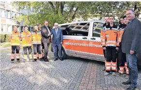  ??  ?? Neues Fahrzeug für die Verkehrska­detten