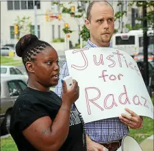  ?? TRENTONIAN FILE PHOTO ?? Radazz Hearn’s mom Slimes Jackson speaks at a demonstrat­ion to protest the ‘slow’ investigat­ion into her sons shooting by NJ State Police.