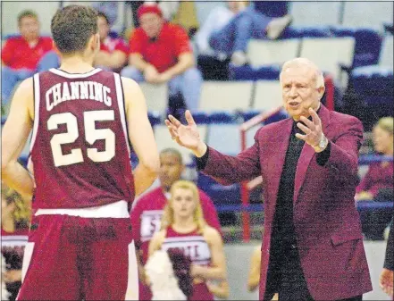  ?? [AP PHOTO/BILL HABER] ?? Lou Henson coaches New Mexico State against Western Kentucky in the 2002 Sun Belt basketball tournament. Henson, a native of Okay, is being inducted into the Oklahoma Sports Hall of Fame.