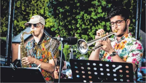  ?? FOTO: DAVID BURGESS ?? Ben Dwyer (rechts) ist der Enkel von Jack Dwyer und spielt am Samstag, 9. November, um 16 Uhr mit seiner Band The Ben Dwyers Jazz Xperiment in der Aalener Musikschul­e.