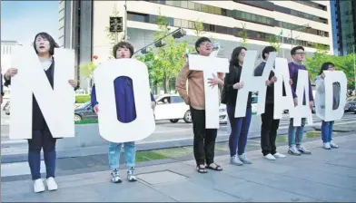  ?? XINHUA ?? Protesters gather in Seoul, South Korea, on Thursday to demonstrat­e against the deployment of the US missile system, which was deployed in the southeast of the country this week.