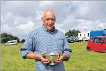  ?? 06_a33MAShow7­7 ?? The first male winner of the baking section at Mid Argyll show, Stephen Ryan, with his trophy.