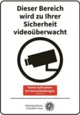  ?? Foto: Polizei ?? Solche Schilder weisen künftig auf die Videoüberw­achung am Kö hin.
