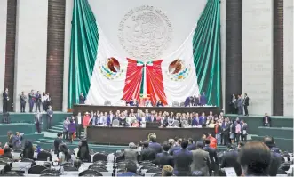  ??  ?? El pasado 29 de abril, en el pleno de la Cámara de Diputados fue avalada la reforma a la Ley del Sistema de Ahorro para el Retiro que tiene elementos neoliberal­es, denuncian diputados del PT.