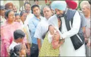  ?? SAMEER SEHGAL/HT PHOTO ?? Navjot Singh Sidhu is under fire following the accident at a function presided over by his wife Navjot Kaur.